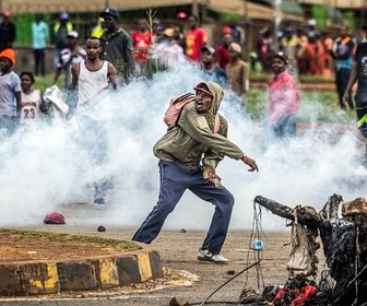 Replay ARTE Journal - Le Kenya frappé de plein fouet par la hausse des prix du carburant