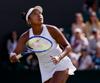 Replay Wimbledon : Naomi Osaka fait craquer Elsa Jacquemot