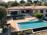 Replay Travaux XXL : piscines et lagons - S2E5 - Plage immergée vue sur mer sur la french riviera