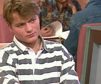 Replay Premiers baisers - S03 E18 - Le défi