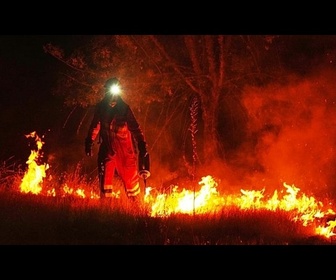 Replay La France et l'Espagne luttent pour maîtriser les incendies avant la canicule annoncée