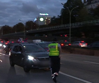 Replay 90' Enquêtes - Rodéos sauvages, fous du volant, accidents : dans la jungle du Périph'