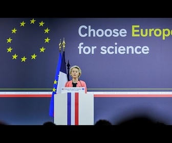 Replay Macron et von der Leyen appellent les chercheurs à choisir l'Europe