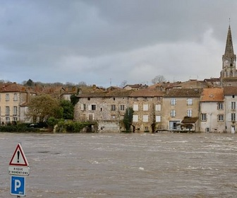 Replay 28 minutes - Crues XXL : la France déborde