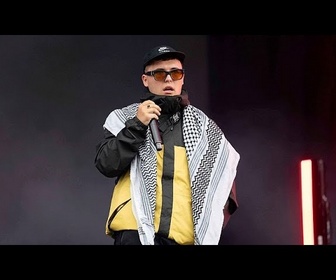 Replay Le rappeur Mo Chara devant la justice britannique, accusé de soutenir un groupe terroriste