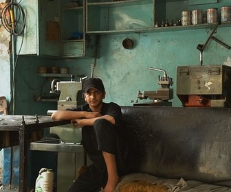 Replay La Dette qui fait boum 1/2 - Debt Bomb (1/2)