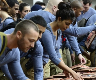 Replay Quantico - S1E1 - En fuite