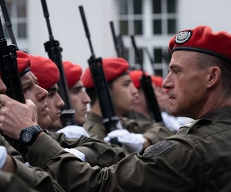 Replay Sergent-major Eismayer