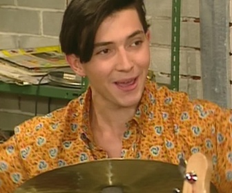 Replay Hélène et les garçons - S04 E26 - Jamais simple