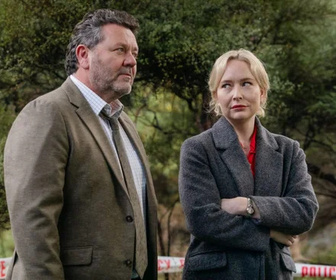 Replay Brokenwood - Ecrire ou mourir