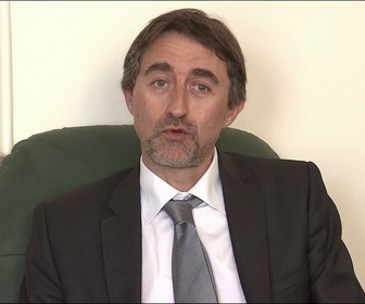 Replay Au nom de la vérité - S01 E13 - Mystérieuse disparition