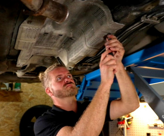 Replay Top Mecanic : 5 jours pour restaurer une épave - S6E21 - Jour 1 - Semaine spéciale vintage mécanic : Bonneville vs Orlandi