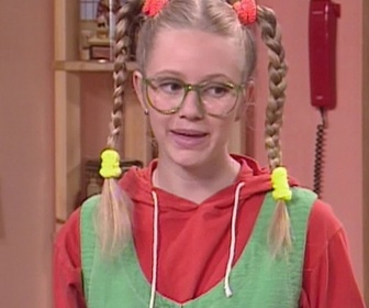 Replay Premiers baisers - S02 E43 - Le jumelage