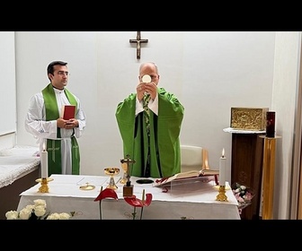 Replay Le Vatican publie les premières photos du pape Léon XIV après son opération