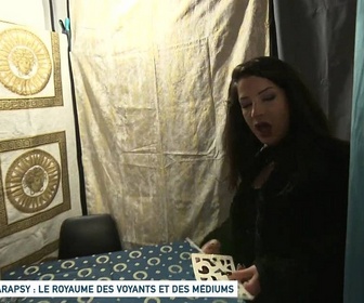 Replay Un jour, un doc - Parapsy : le royaume des voyants et des médiums