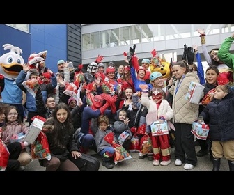 Replay Des super-héros offrent des cadeaux à de jeunes patients kosovars atteints de cancer à l'hôpital …