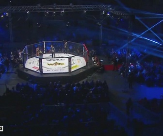 Replay Pionnières - Combattante de MMA