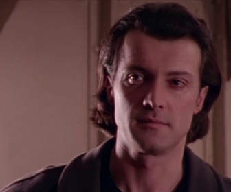 Replay Highlander - S01 E16 - Meurtre à l'opéra