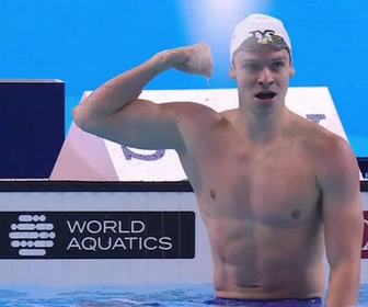 Replay 200m 4 nages (H) : Léon Marchand explose le record du monde en demi-finale