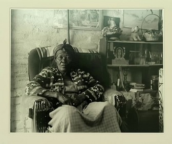 Replay ARTE Journal - Photographie: Jo Ractliffe montre l'invisible