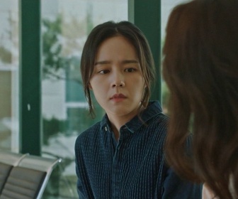 Replay Le Parfum du mensonge - S01 E09