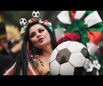 Replay Mexico : des milliers de personnes participent à une ola géante avant la Coupe du monde