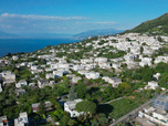 Replay Un jour ailleurs - Week-end à Capri / Saint-Tropez