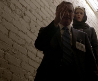 Replay Homeland - S1 E9 - Tirs croisés