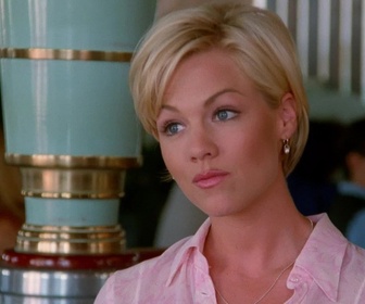 Replay Beverly Hills, 90210 - S06 E31 - Joyeux anniversaire - Partie 1