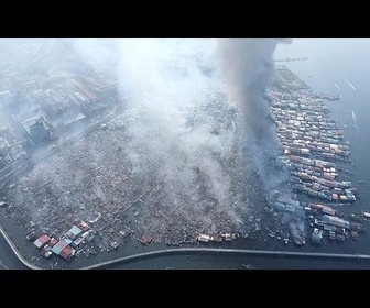Replay Au moins un millier de maisons ont brûlé dans un village de Bornéo