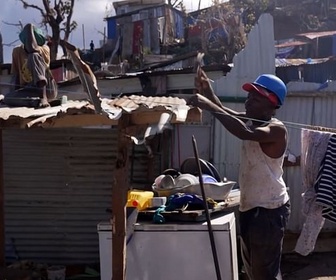 Replay ARTE Journal - Mayotte : l'urgence d'un toit