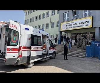 Replay Un homme armé ouvre le feu dans un lycée en Turquie, faisant au moins 16 blessés