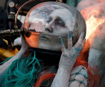 Replay 2025 : la démocratie affaiblie en Europe ?