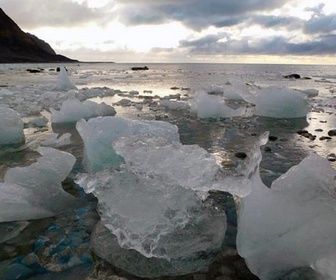 Replay Groenland, une île aux confins du monde