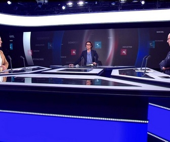 Replay Mardi politique - Manon Aubry (LFI) : Donald Trump a engagé un bras de fer et certains États sont en train de céder