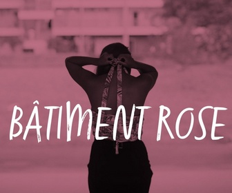 Replay Libre court - Bâtiment rose