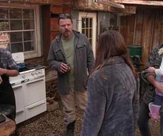 Replay Seuls face à l'Alaska - S9E1 - Face-à-face musclés