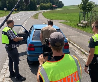 Replay Sur la piste des trafiquants de chiots - ARTE Regards