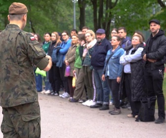 Replay Focus - Pologne : devant la menace d'une guerre avec la Russie, les civils se préparent