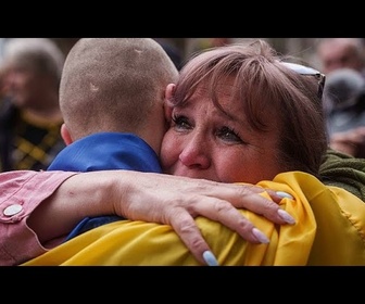 Replay L'Ukraine et la Russie échangent 410 prisonniers dans un important échange en temps de guerre
