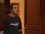 Replay Un gars, une fille - S3E91 - Répondent à la porte (5)