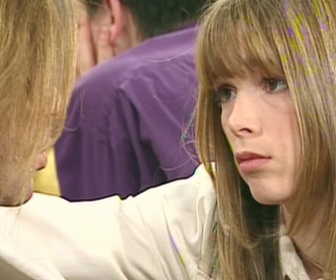 Replay Hélène et les garçons - S08 E12 - Communion