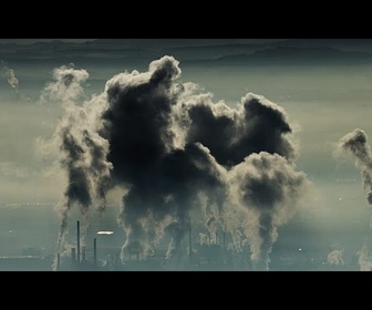 Replay Lyon : feu maîtrisé après une explosion sur un site chimique, confinement levé pour les riverains