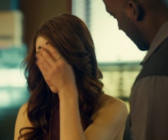 Replay Wynonna Earp - S1 E10 - Il est de retour