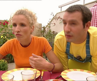 Replay Un gars, une fille - S3E20 - Brunchent avec Jeannette et Roger