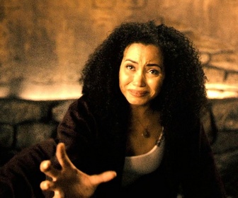 Replay Charmed - S02 E07 - Le passé est le présent