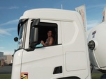 Replay Les routiers : profession chauffeur poids lourd - S2E3 - Ilona et Jonathan