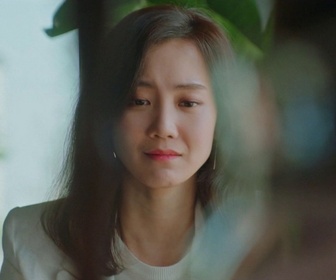 Replay Le Parfum du mensonge - S01 E04