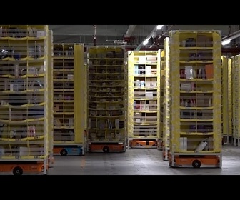 Replay Amazon déploie 2 000 robots dans l'entrepôt de Bolton pour répondre à la demande de Noël