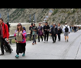 Replay La crainte d'une nouvelle mobilisation pousse des jeunes russes à fuir